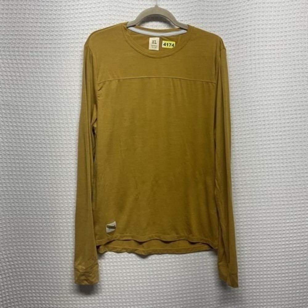 Tracksmith Mustard Rabbit Logo CrewNeck Long Sleeve T-Shirt Men XL Wool/Nylon